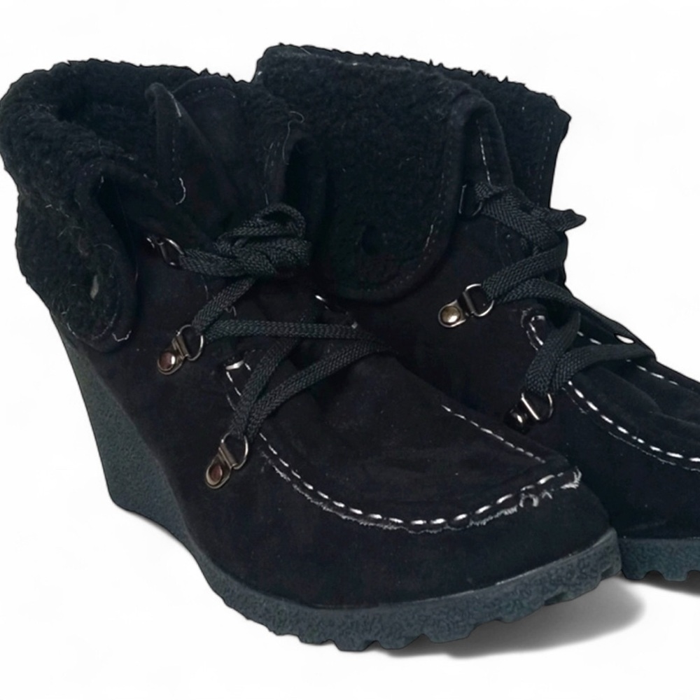 UNIONBAY Black Ankle Boots with Wedge Heel